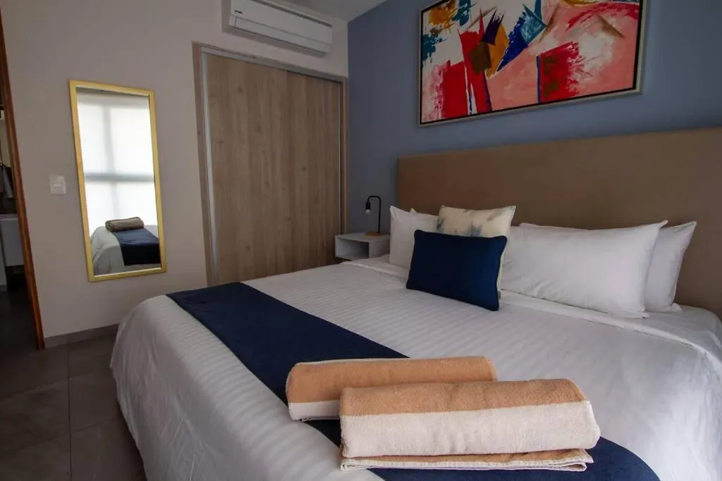Luxury Condo 1Br Kitchen Ac Gym Pool Cine 100Mb Playa del Carmen Apartment