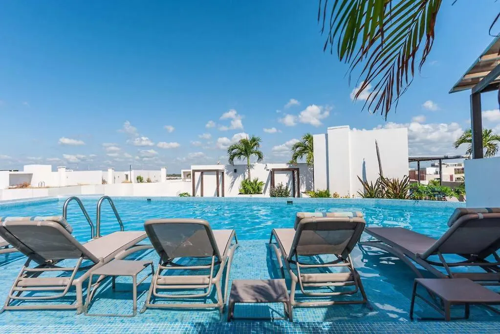 Luxury Condo 1Br Kitchen Ac Gym Pool Cine 100Mb Playa del Carmen